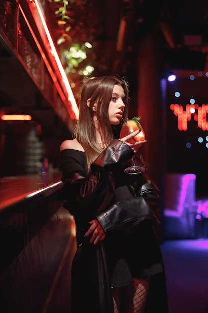 App 下载与设备适配